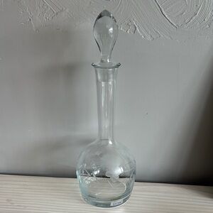 Toscany Etched Floral Wine Decanter w/ Glass Stopper Made in Romania